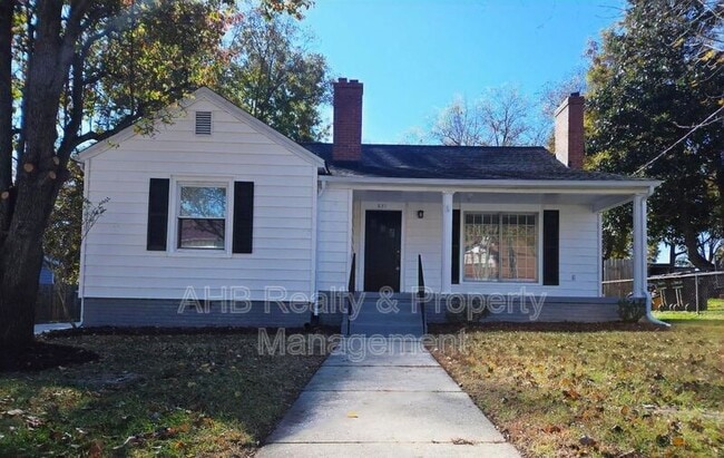 Building Photo - 621 Grace Ave