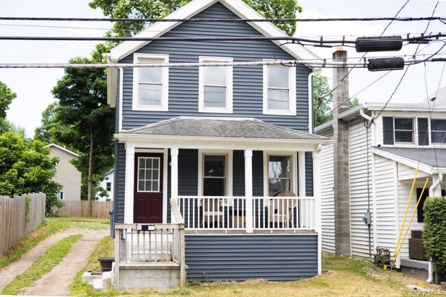 Building Photo - 194 Hurley Ave