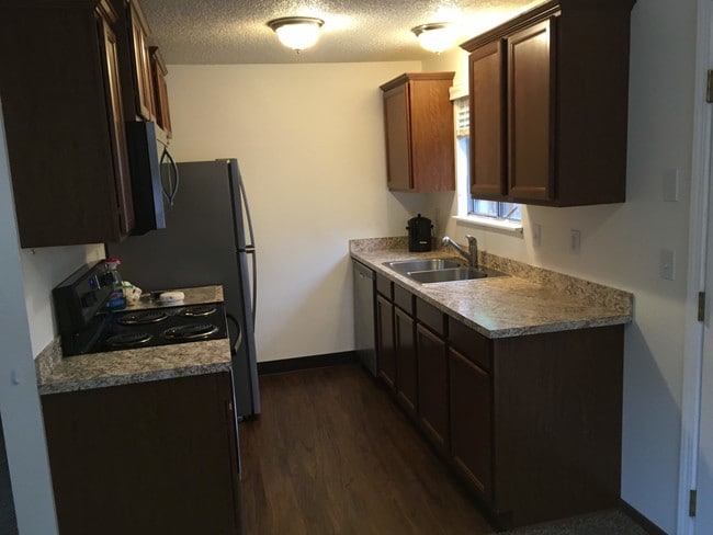 Kitchen - 4225 SE 15th Ave Unit 4225