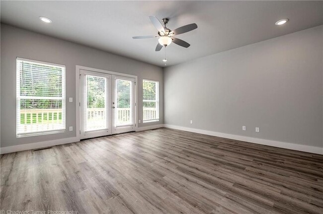 Photo - 1510 N Gregg Ave