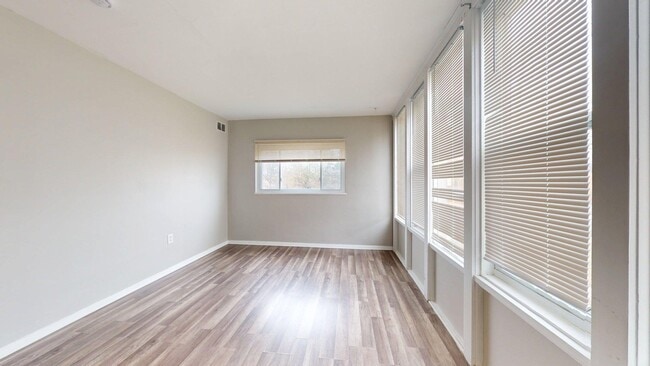 Photo - 18923 Hilliard Blvd