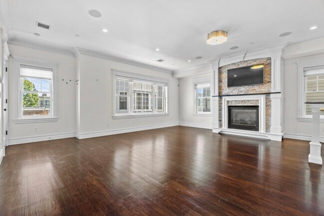 Photo - 161 Tudor St Unidad 116 Tudor St