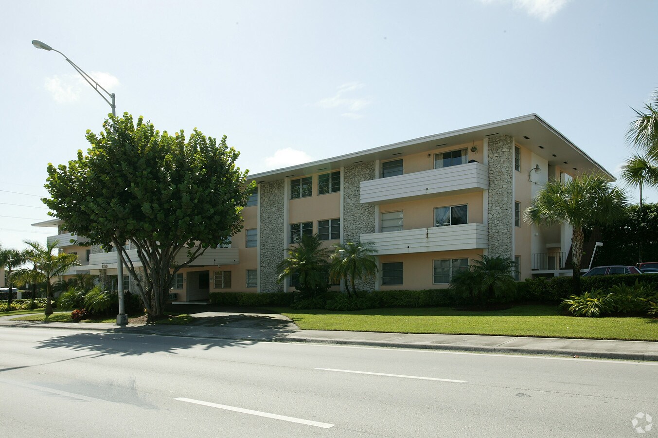 6250 Bird Rd - 6250 Bird Rd Apartments