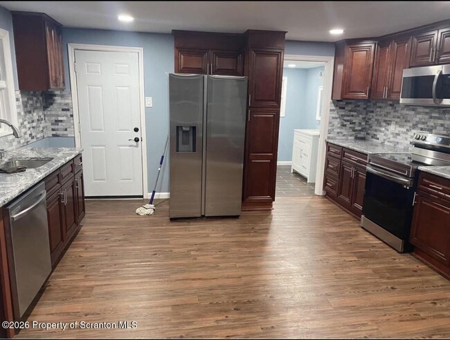 Photo - 588 Wilkes Barre St