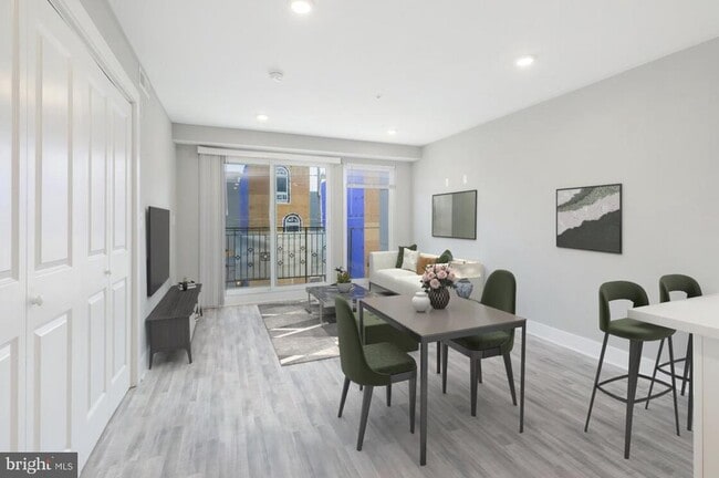 Photo - 2500 N Mascher St Unit 6