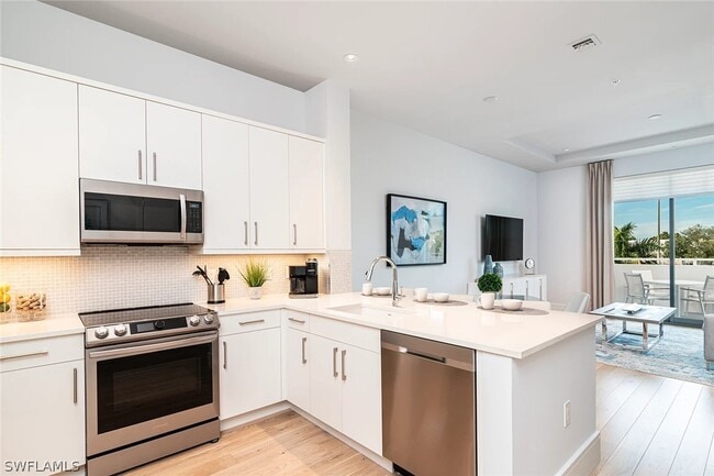 Photo - 101 8th St S Unidad 202