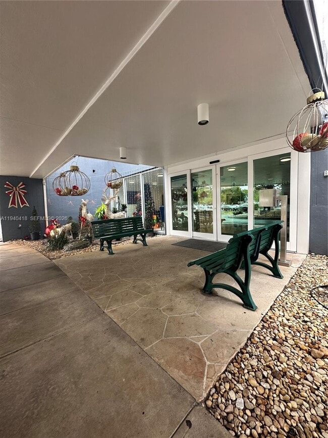 Photo - 919 Hillcrest Dr Unit 303