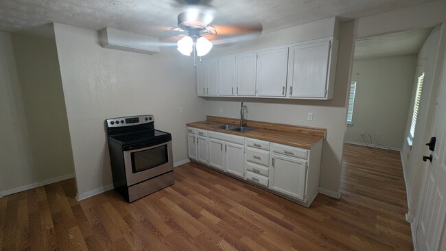 Photo - 1607 Bells Dr