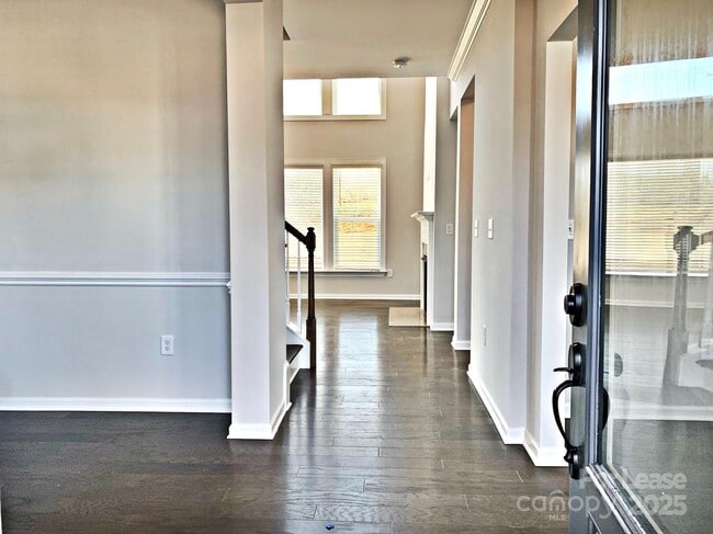 Photo - 7011 Kingfisher Way