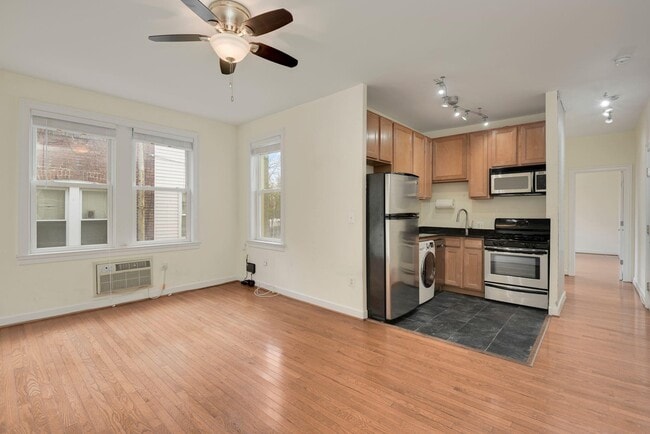 Photo - 1815 A St SE Unit 203