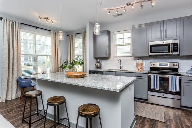 Element Barclay apartments — community photo
