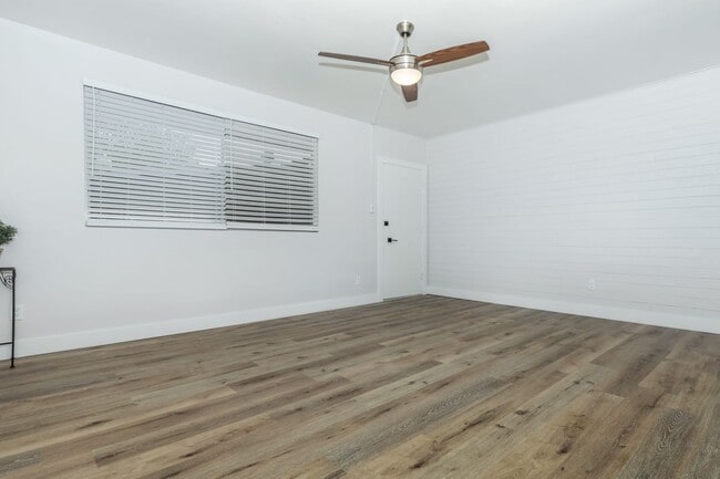 Photo - Ellis Midtown