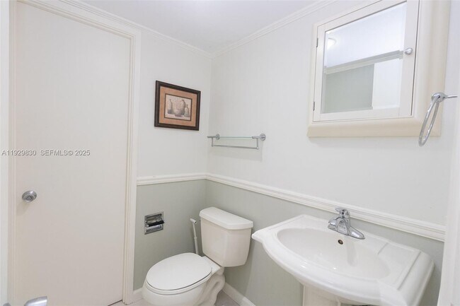 Photo - 2841 NE 163rd St Unit 706