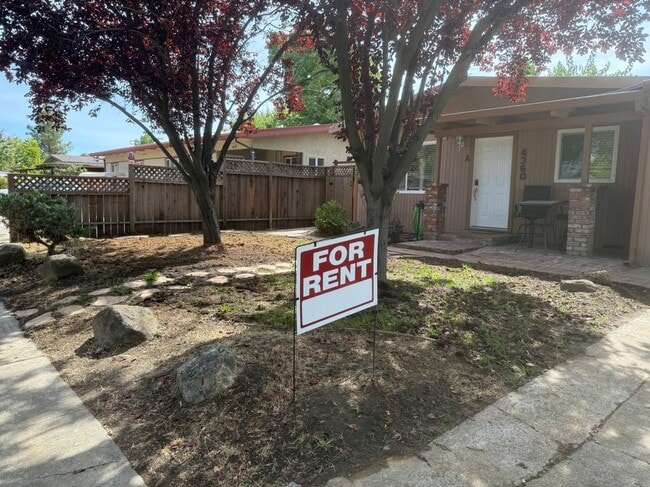 Photo - 4360 Custis Ave