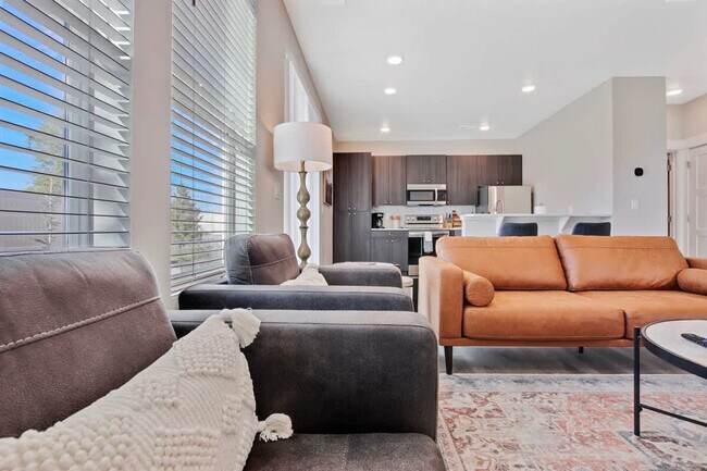 17065 N Hounslow Wy Unidad SI ID1250664P