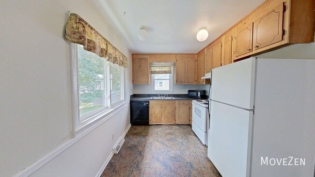 Photo - 1308 Juniper St