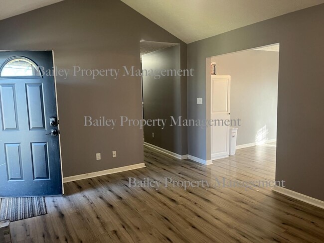 Photo - 319 Holly Marie Dr