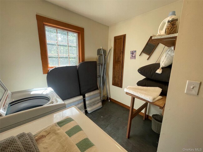 Photo - 106 Laurel Ln