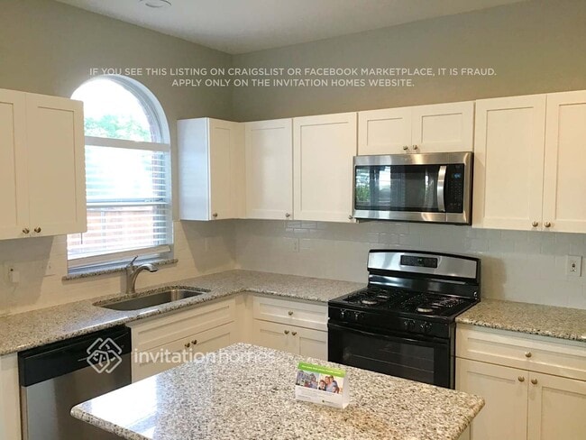 Photo - 8633 Fernhill Dr