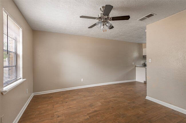 Photo - 760 Cline St Unidad 14