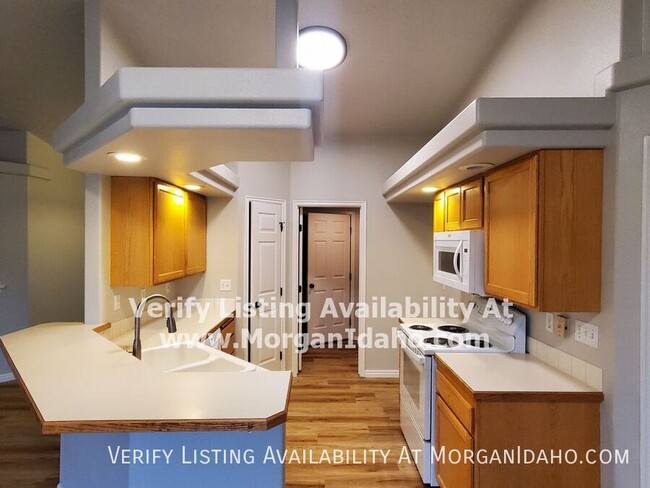 Photo - 521 S Valley Dr