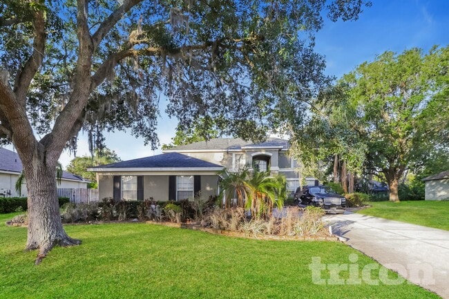 Building Photo - 2905 Forest Hammock Dr