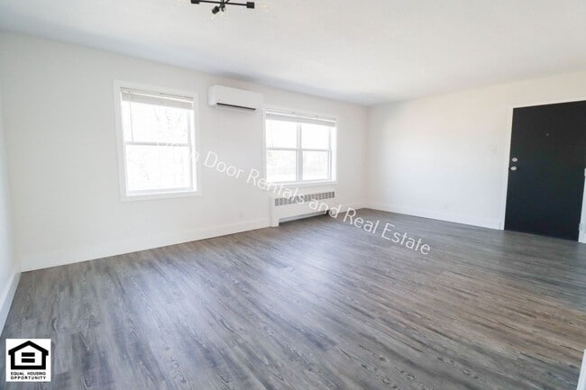 Photo - 1823 Griswold Dr Unit S22