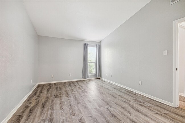 Photo - 2125 Augusta Dr Unit True