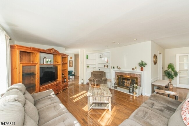 Photo - 123 Smull Ave