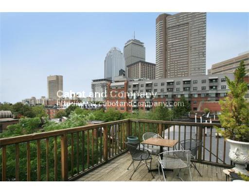 Building Photo - 22 Yarmouth St Unit 5 Rental