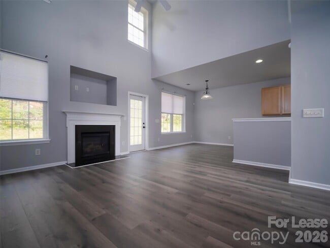 Photo - 1030 Boxelder Ln