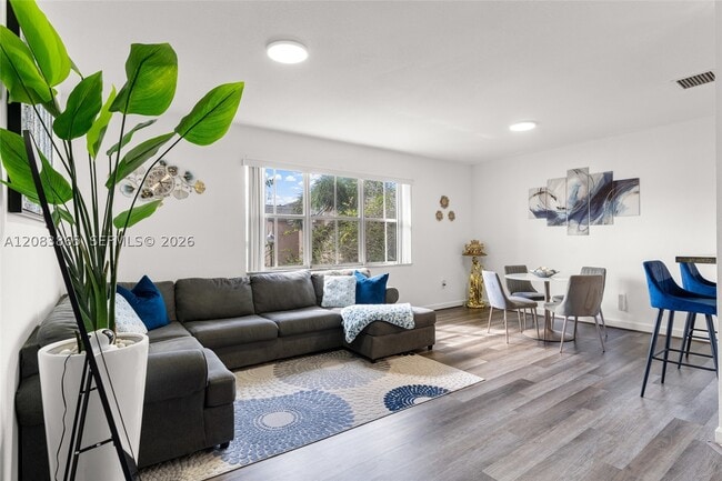 230 SE 29th Ave Unit 21