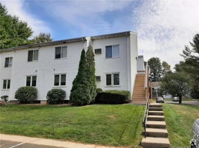 Building Photo - 1134 Hartford Tpke Unit 1A1 Rental