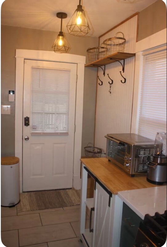 Photo - 651 Merwin Ave