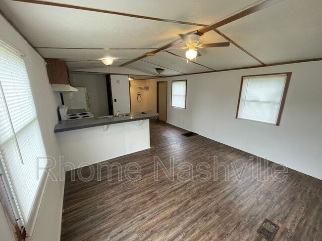 Photo - 1970 Fayetteville Hwy Unidad 40