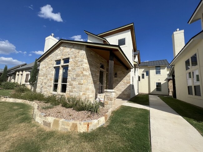 Gorgeous Custom-Built Home in Gated Commun... - Gorgeous Custom-Built Home in Gated Commun...