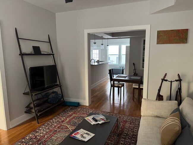 Photo - 1414 Quincy St NW