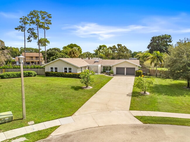 Building Photo - 12192 Branding Iron Ct
