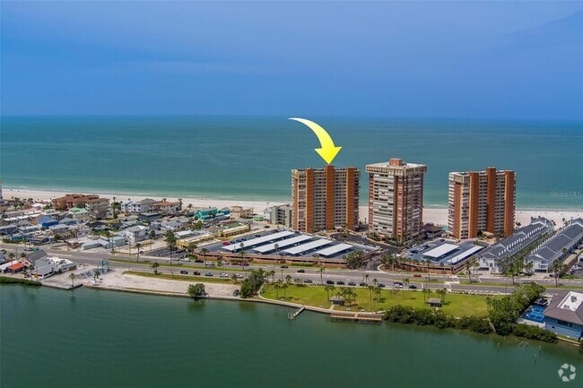 Building Photo - 17900 Gulf Blvd Unit 12C Rental