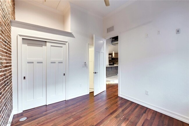 Photo - 2278 First St Unidad 204