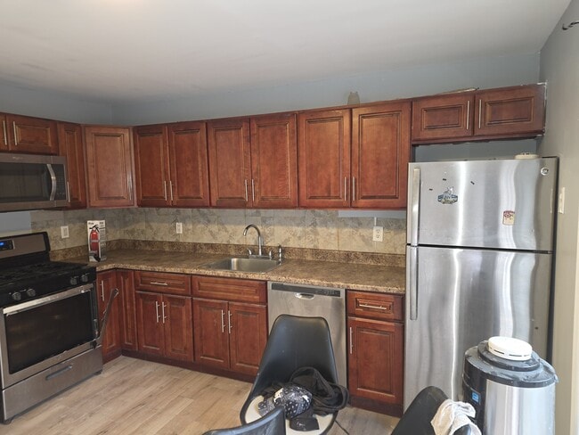 Photo - 25 Laurel Trl