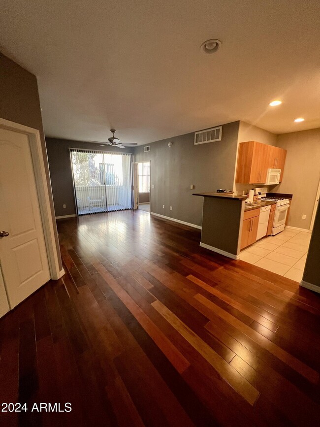 Photo - 6900 E Princess Dr Unidad 1242