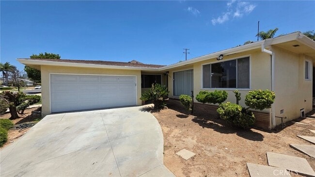 Building Photo - 6034 S Kings Rd