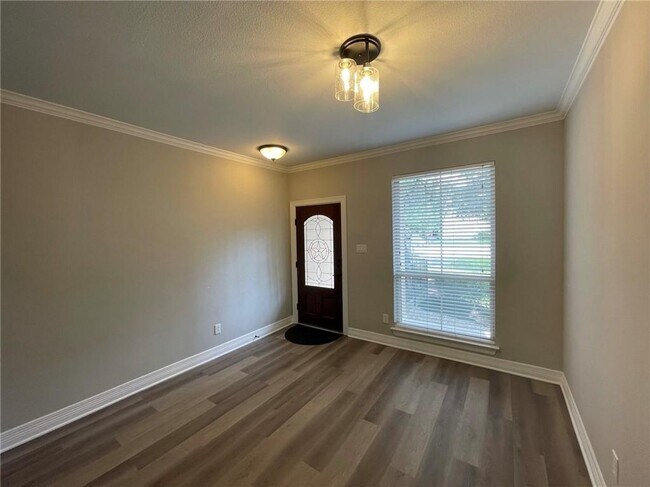 Photo - 4526 Merle Dr