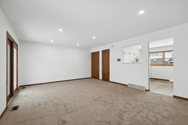Photo - 722 McHenry Ave