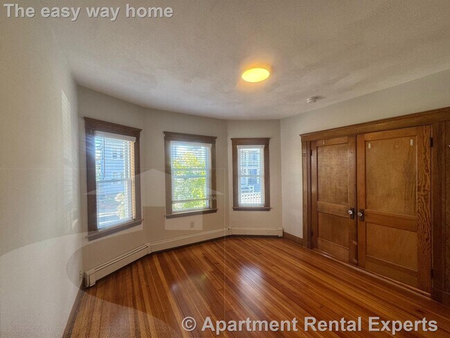 Photo - 29 Frederick Ave Unidad #1