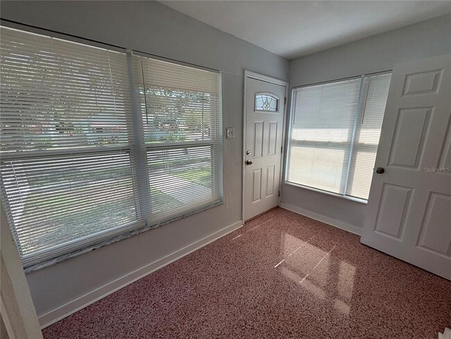 Photo - 422 15th Ave S