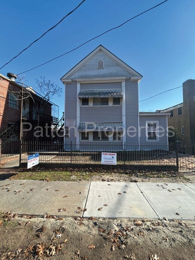 Building Photo - 1430 Gregg St Unit 1430 Rental