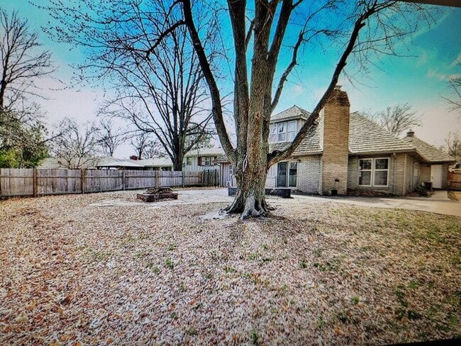 Photo - 3 Bed  2 1/2 Bath