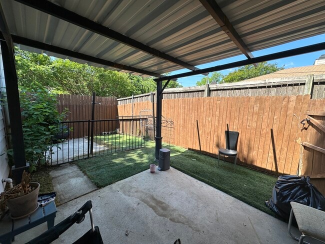 Photo - 6322 Winton St